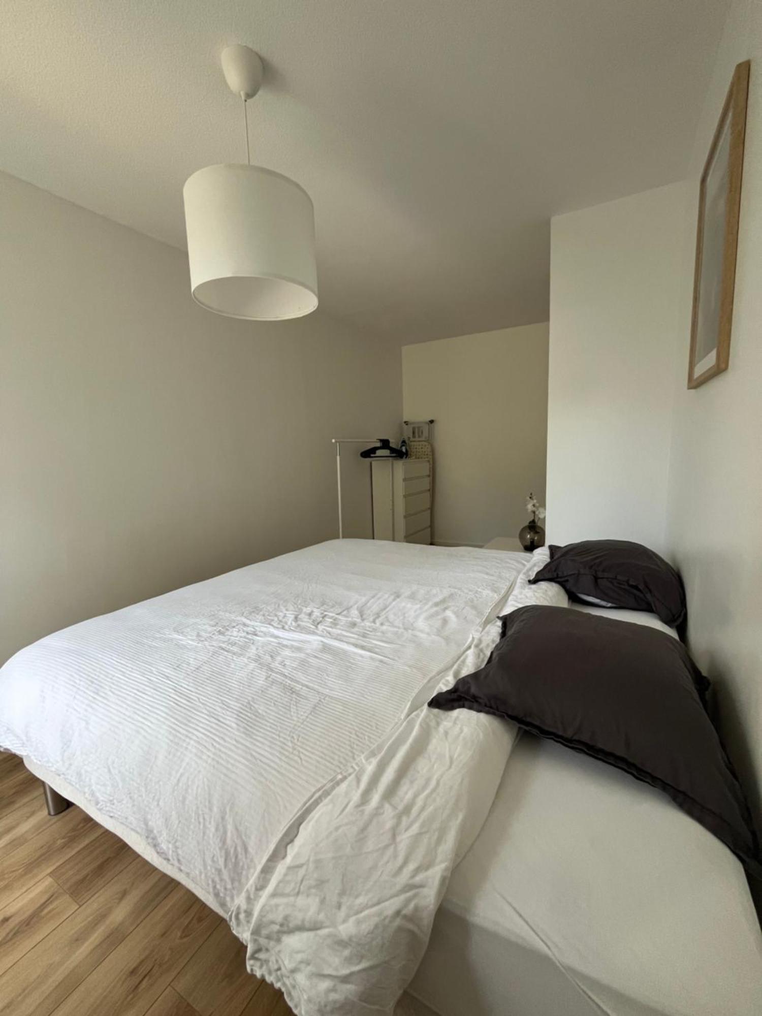 Appartement Cosy Et Confortable Saint-Genis-Laval Exteriör bild